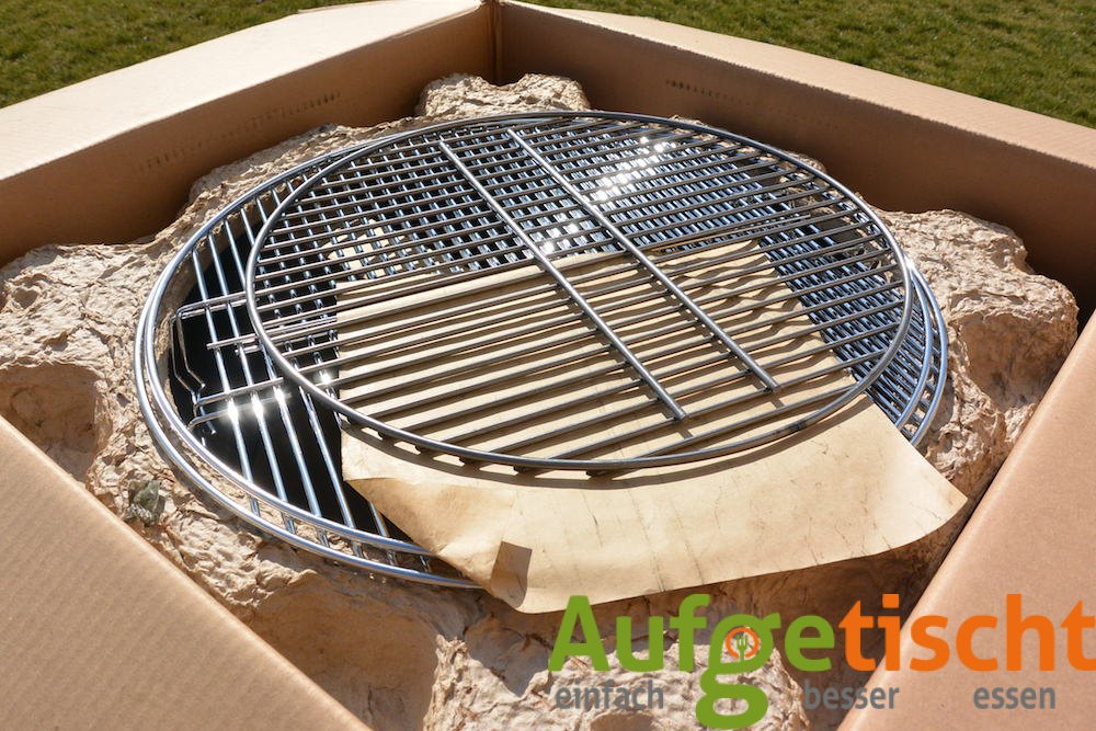 Weber Smokey Mountain Unboxing - smokey mountain unboxing 02 - 8 Weber Smokey Mountain Unboxing - smokey mountain unboxing 02 - 7