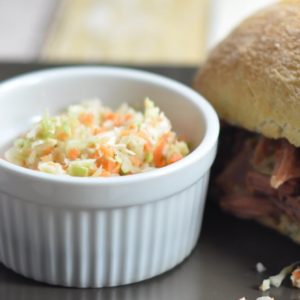 Pulled Pork – Alles was du darüber wissen solltest - coleslaw amerikanischer krautsalat - 23 Pulled Pork – Alles was du darüber wissen solltest - coleslaw amerikanischer krautsalat - 22