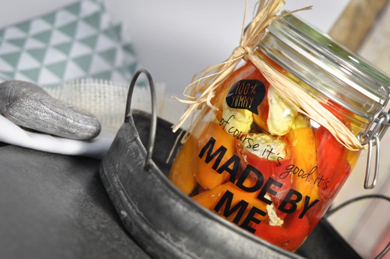 Gefüllte Peppersweets selbst eingelegt - peppersweet - 7 Peppersweets gefüllt mit Frischkäse in Öl eingelegt