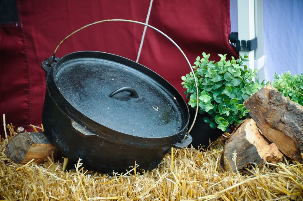 Der ultimative Dutch Oven Guide – Infos, Tipps & Kaufberatung - bbq meisterschaften 2016 007 - 6 Kochen und Garen im Dutch Oven hat schon eine sehr lange Geschichte