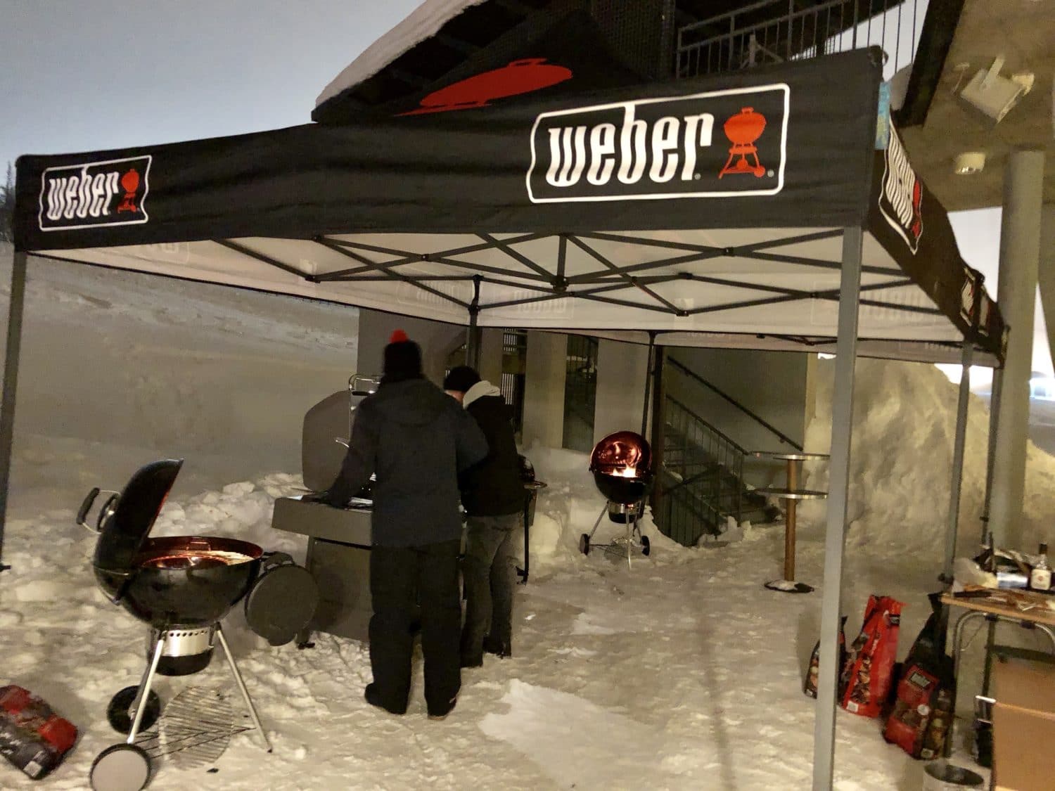 Extreme BBQ in der Wildnis von Lappland - Lappland 110 - 110 Wintergrillen mitten in Lappland bei rund -20 Grad