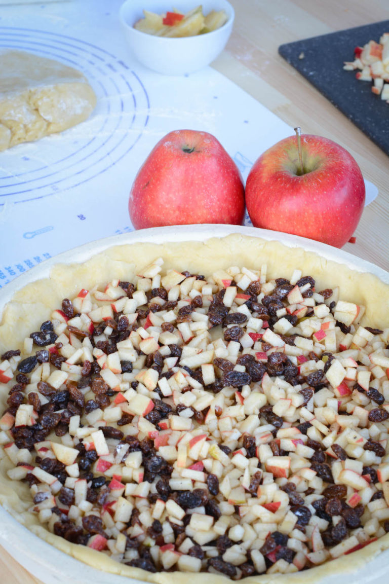 Warmer Apfelkuchen aus dem Big Green Egg - apple pie big green egg - 9 Zubereitung Apfelkuchen in der Tarteform