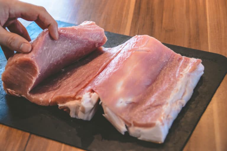 Gefüllter Krustenrollbraten vom Drehspieß - krustenbraten 005 - 27 Gefüllter Krustenrollbraten vom Drehspieß - krustenbraten 005 - 26