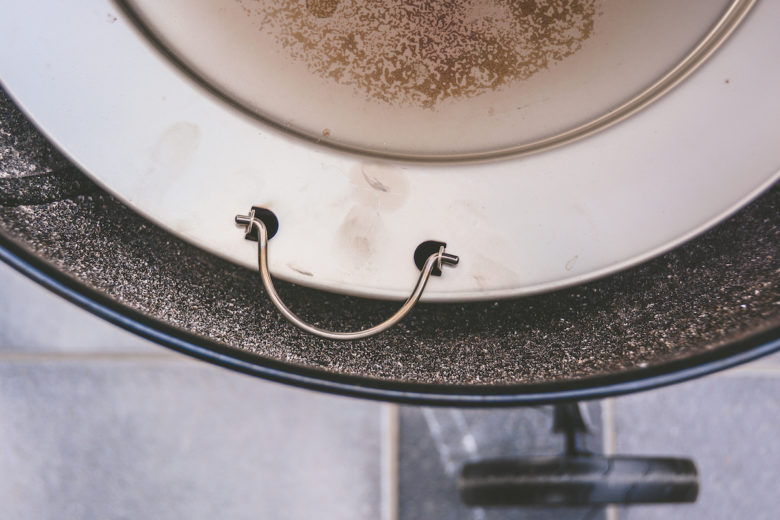 Kugelgrill Testbericht: Weber Master-Touch GBS Premium 2019 - weber master touch premium diffusorplatte - 5 Kugelgrill Testbericht: Weber Master-Touch GBS Premium 2019 - weber master touch premium diffusorplatte - 4