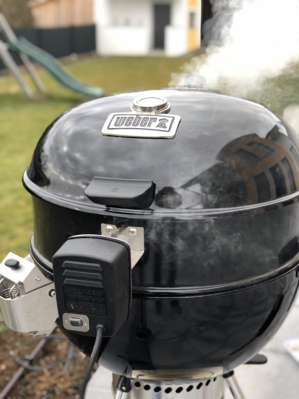 Kugelgrill Testbericht: Weber Master-Touch GBS Premium 2019 - weber master touch premium drehspiess - 43 Weber Master-Touch Premium 2019 mit Drehspieß Aufsatz