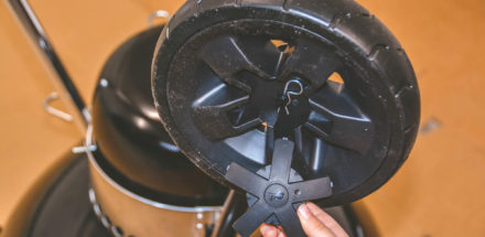 Kugelgrill Testbericht: Weber Master-Touch GBS Premium 2019 - weber master touch premium unboxing 06 - 28 Kugelgrill Testbericht: Weber Master-Touch GBS Premium 2019 - weber master touch premium unboxing 06 - 27