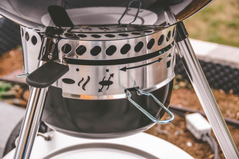Kugelgrill Testbericht: Weber Master-Touch GBS Premium 2019 - weber master touch premium unboxing 12 - 12 Kugelgrill Testbericht: Weber Master-Touch GBS Premium 2019 - weber master touch premium unboxing 12 - 11