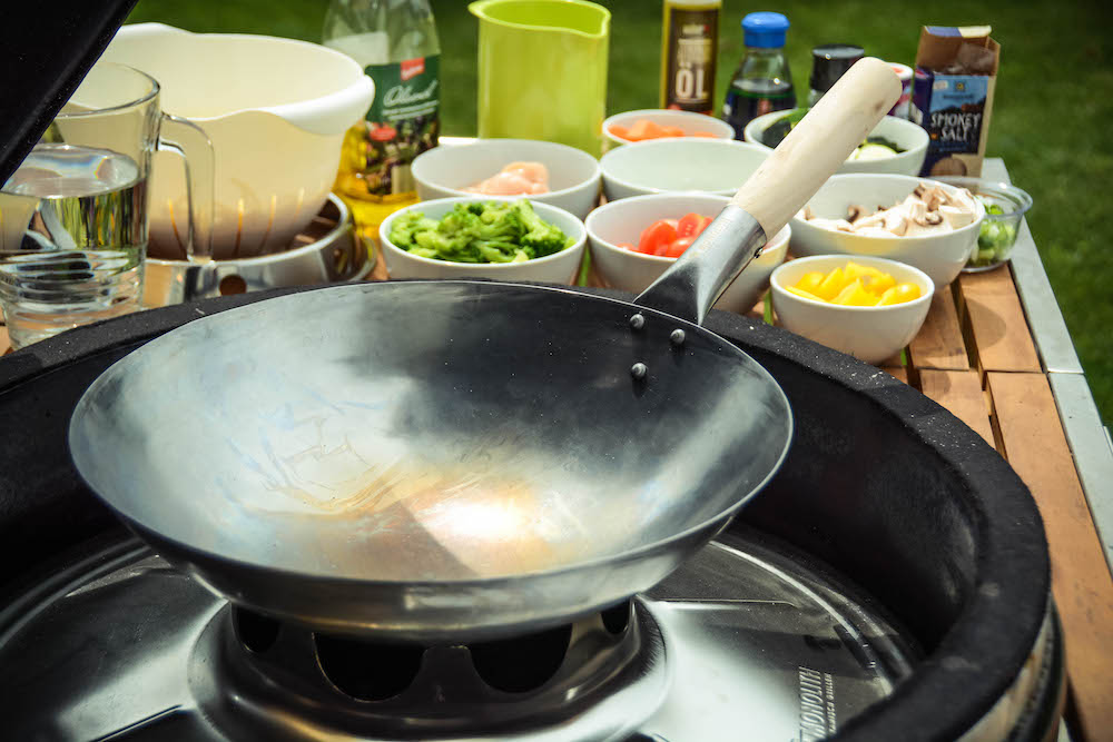 Wok vom Grill - lecker, leicht & abwechslungsreich unsere Asiapfanne - wok am keramikgrill 018 - 14 Wok vom Grill - lecker, leicht & abwechslungsreich unsere Asiapfanne - wok am keramikgrill 018 - 13