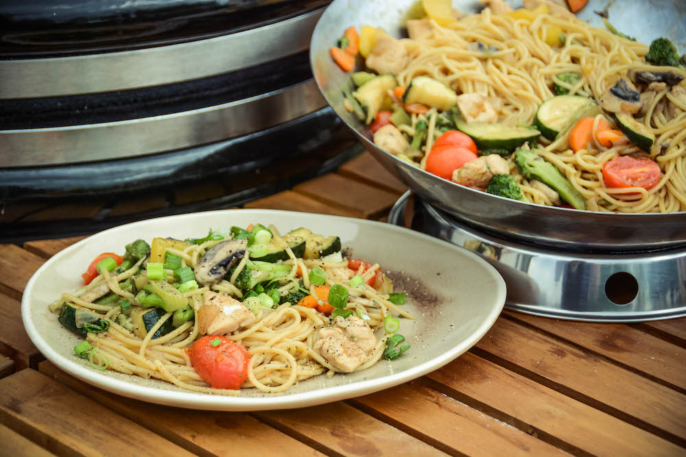 Wok vom Grill - lecker, leicht & abwechslungsreich unsere Asiapfanne - wok am keramikgrill 028 - 18 Wok vom Grill - lecker, leicht & abwechslungsreich unsere Asiapfanne - wok am keramikgrill 028 - 17