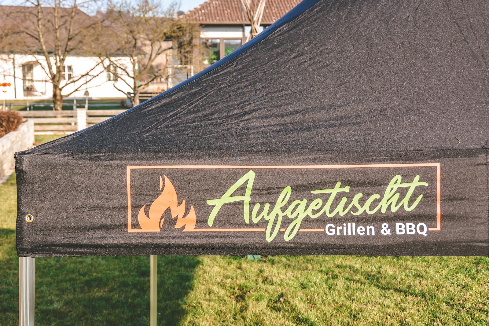 Das perfekte Faltzelt für Bewerbe, Grillkurse und Caterings - grillpavillon grillzelt 06 - 17