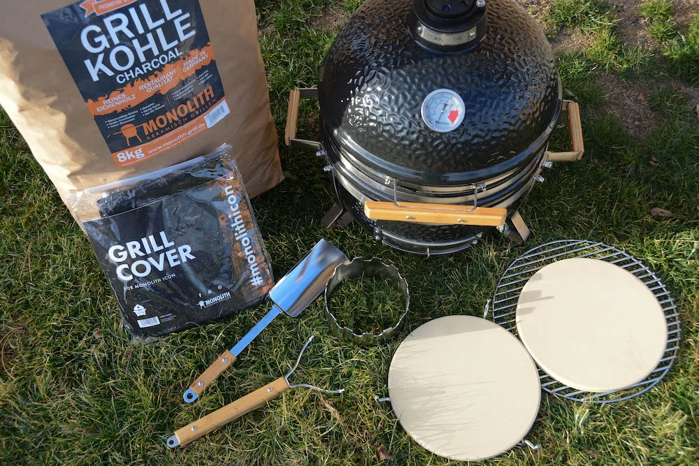 Monolith Icon - der neue Keramikgrill im Test - monolith icon 17 - 6 Monolith Icon aufgebaut
