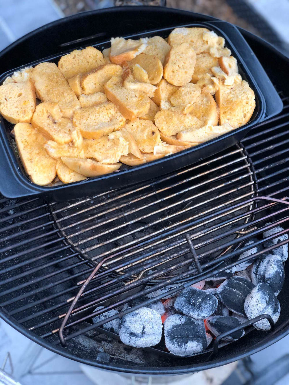 Scheiterhaufen mit Schneehaube vom Grill - scheiterhaufen vom grill 07 - 2 Scheiterhaufen vom Grill