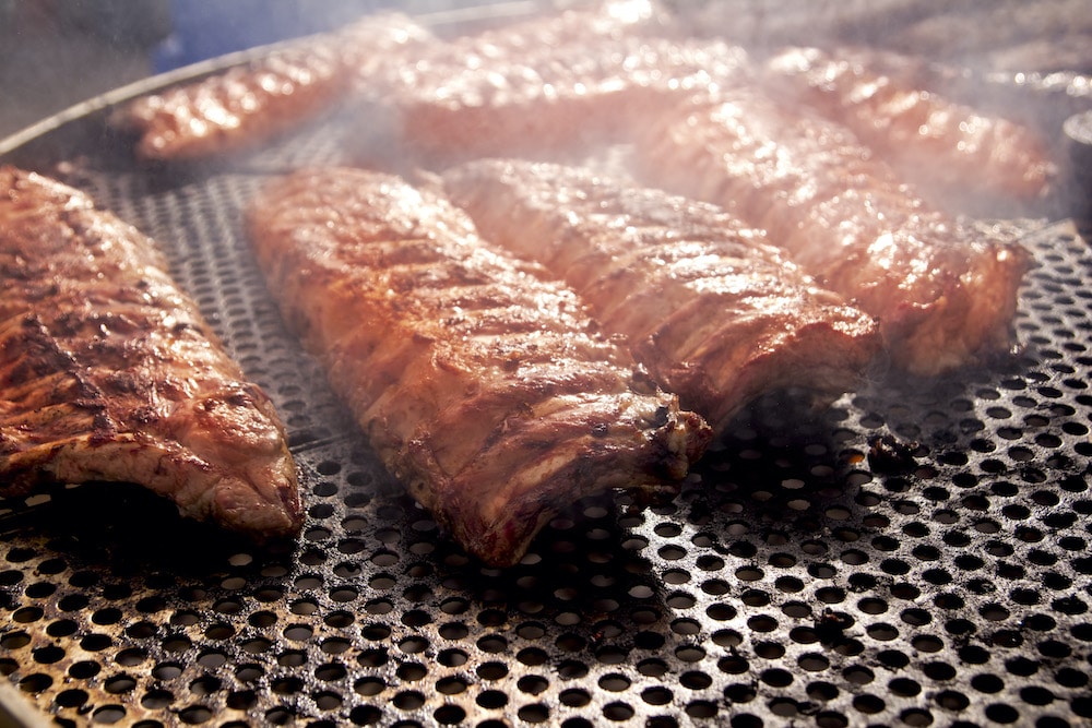 Der ultimative Ribs Guide - Alles was du über Rippchen wissen musst - ribs guide 23 - 7 Ribs während dem Räuchervorgang
