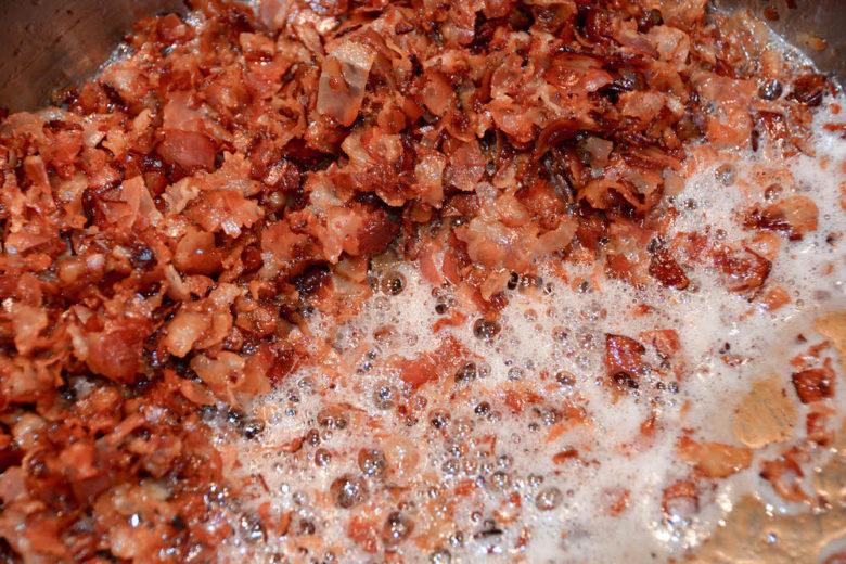 Coffee Whisky Bacon Jam - Die ultimative Speckmarmelade mit Biss - coffee whisky bacon jam 06 - 5 Coffee Whisky Bacon Jam beim Reduzieren im Topf