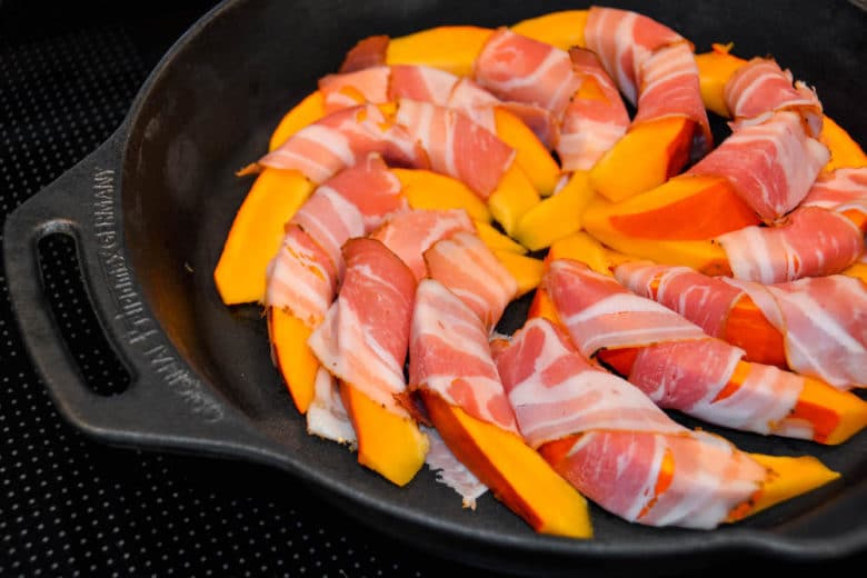 Überbackener Kürbis aus der Feuerpfanne - kuerbispfanne vom grill 01 - 5 Überbackener Kürbis aus der Feuerpfanne