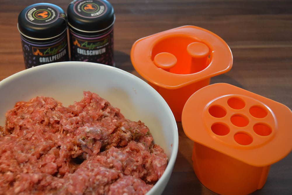 Original Cevapcici Rezept vom Grill - cevapcici vom grill 06 - 12 Fertige Fleischmasse für perfekte Cevapcici vom Grill