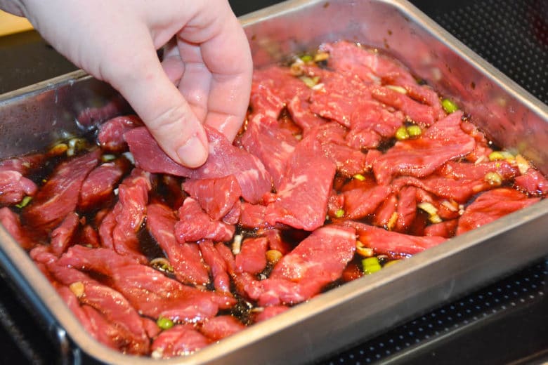 Bulgogi, das koreanische Feuerfleisch - bulgogi beef 12 - 4 Bulgogi Zubereitung - Das Rindfleisch vorab gut marinieren
