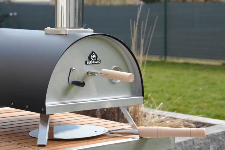 Outdoor Pizzaofen Nero von BURNHARD - pizzaofen nero 17 - 5 Pizzaofen Nero von Burnhard - perfekte Größe und leicht zum Transportieren