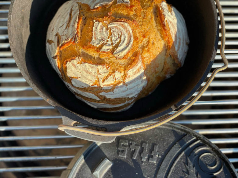 Brot aus dem Topf - Alles was du wissen musst! - weizenbrot dutch oven 12 - 2 Weizenbrot aus dem Dutch Oven - so klappt Brot aus dem Topf ganz einfach