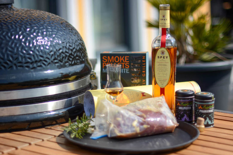 Whisky-Rinderhuft Braten mit Spargel im Speckmantel - whisky braten 04 - 12 Whisky-Rinderhuft Braten mit Spargel im Speckmantel - whisky braten 04 - 11