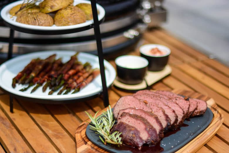 Whisky-Rinderhuft Braten mit Spargel im Speckmantel - whisky braten 20 - 22 Whisky-Rinderhuft Braten mit Spargel im Speckmantel - whisky braten 20 - 21