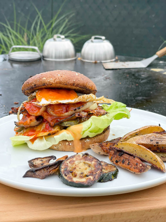 Ultimatives Burger Set von BURNHARD - smashed burger 15 - 2 Smashed Burger von der Feuerplatte mit dem Burger Set von Burnhard