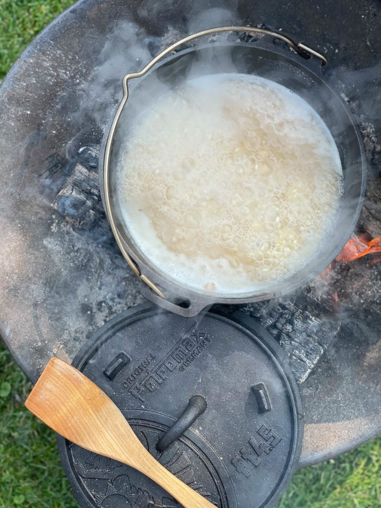 Pilzrisotto Rezept aus dem Dutch Oven - feuerstelle dutchoven 03 - 19 Pilzrisotto aus dem Dutch Oven