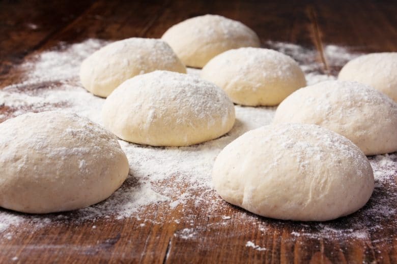 Die perfekte Pizza vom Grill – Ratgeber, Tipps & wertvolle Ideen - perfekter pizzateig - 4 Perfekter Pizzateig