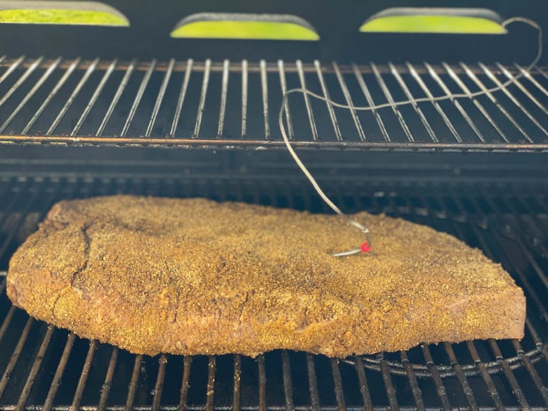 Pastrami aus dem Smoker - So klappt es! - pastrami selbstgemacht 08 - 10 Die ganze Rinderbrust zum Räuchern im Weber SmokeFire