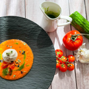 Klassisches Gazpacho mit Trüffelburrata - gazpacho burrata 05 - 6 Gazpacho mit Trüffelburrata & Vinaigrette