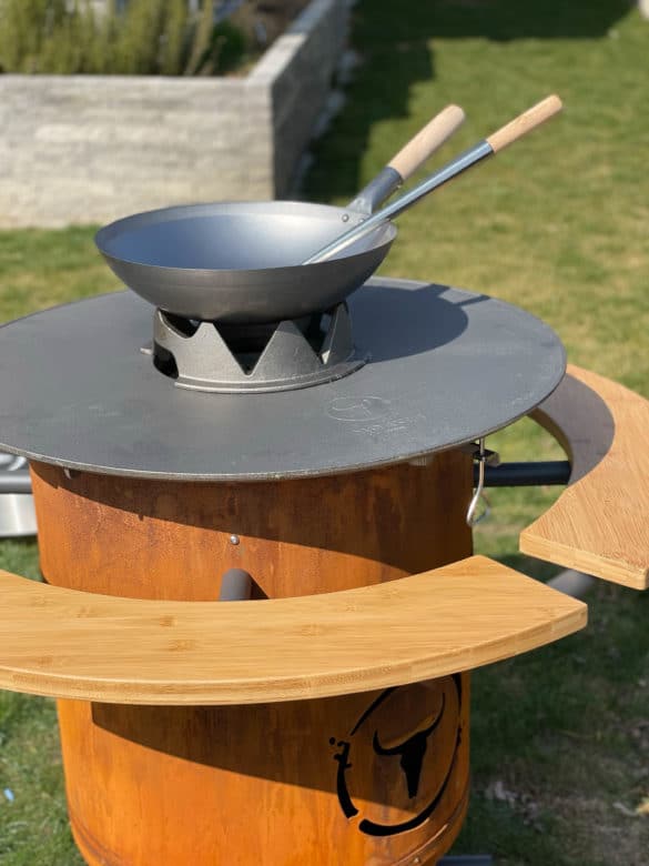Bandit Fireplace von Moesta BBQ - Unboxing & Aufbau - bandit moesta bbq 17 - 5 Wok Aufsatz am Bandit Fireplace von Moesta BBQ