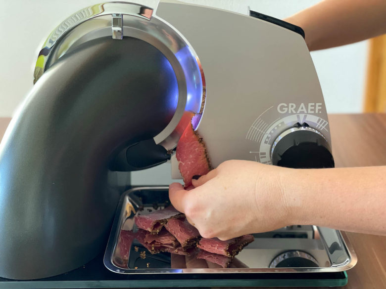 Graef Alleschneider SKS 700 - graef allesschneider sks700 14 - 2 Graef Allesschneider SKS700 im Einsatz beim frischen Pastrami