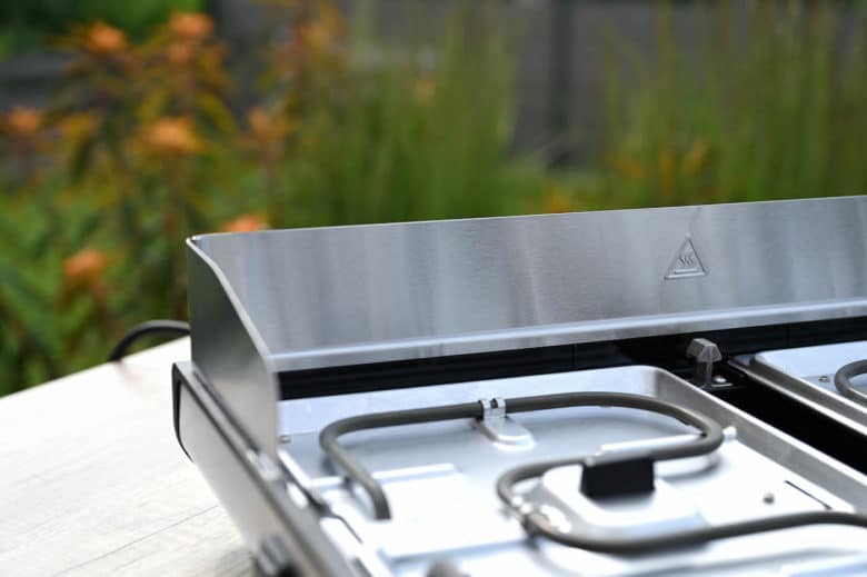 Gastroback Design Tischgrill Plancha & BBQ - gastroback plancha 05 - 7 Spritzschutz & Windschutz in Einem beim Gastroback Design Tischgrill & Plancha ????????