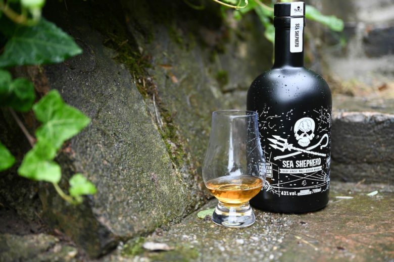 Die 10 besten Islay Whiskys - islay whisky 16 - 7 Islay Whisky Empfehlung: Sea Shepherd