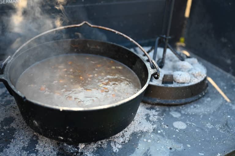 Wildschweinragout aus dem Dutch Oven - wildschwein ragout 26 - 36 Wildschweinragout aus dem Dutch Oven - wildschwein ragout 26 - 35