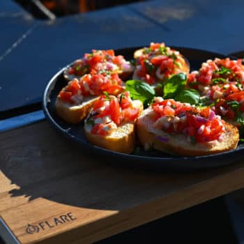 Italienisches Tomatenbrot knusprig gebacken - tomaten bruschetta flare 21 - 7 Italienisches Tomatenbrot knusprig gebacken - tomaten bruschetta flare 21 - 6