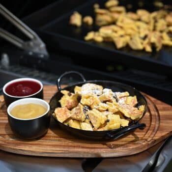 Weber SLATE GPSB 76 cm Premium Plancha Gasgrill - kaiserschmarren slate 11 - 17 Saftiger Kaiserschmarren von der Plancha