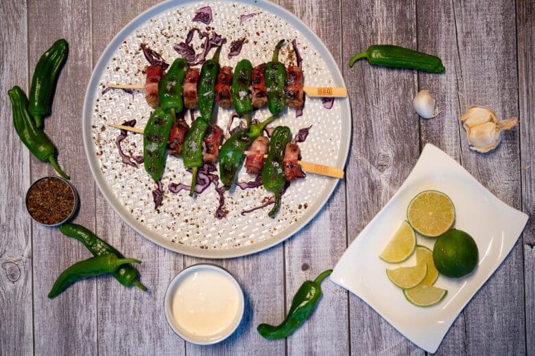 Pimientos de Padron Spieße mit Limetten Aioli Dip - pimientos de padron spiess 03 - 2 Pimientos de Padron Spieße mit Aioli Dip