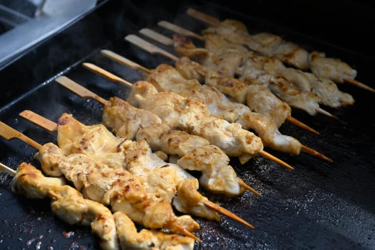 Gegrillte Saté Spieße mit hausgemachter Erdnusssauce - erdnuss sate spiesse 09 - 14 Gegrillte Saté Spieße mit hausgemachter Erdnusssauce - erdnuss sate spiesse 09 - 13
