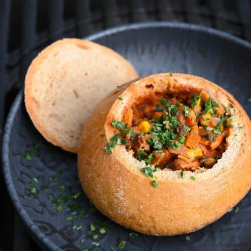 Feines Rindsragout im Brot aus dem Dutch Oven - rindsragout brotlaib 16 - 11 Rindsragout im Brotlaib