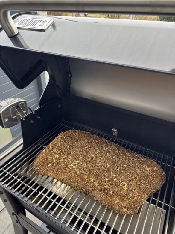 Der Weber Searwood Pelletgrill - weber searwood pelletgrill 01 - 11 Brisket im Weber Searwood Pelletsmoker